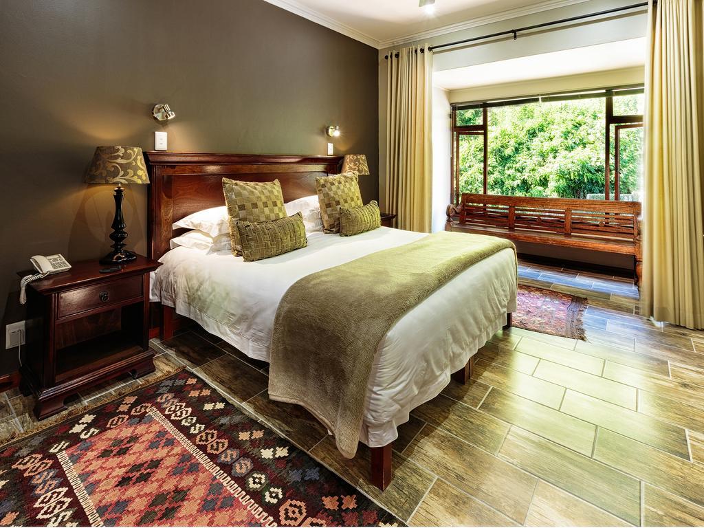 Wilderness Manor Hotel Екстериор снимка