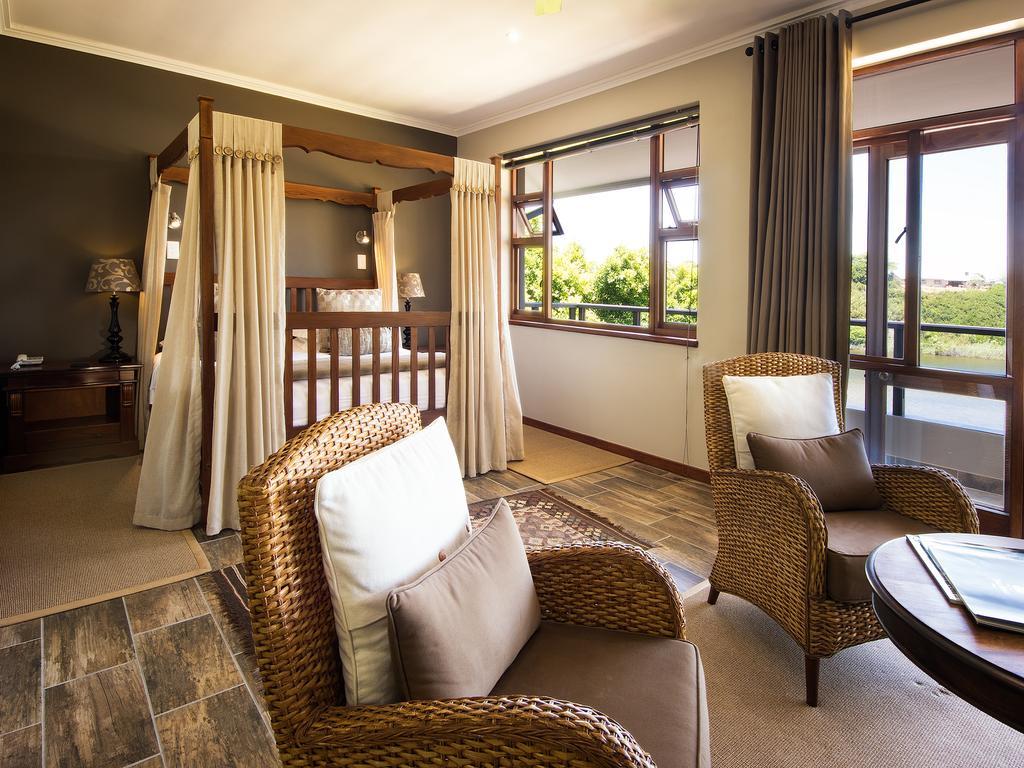 Wilderness Manor Hotel Екстериор снимка
