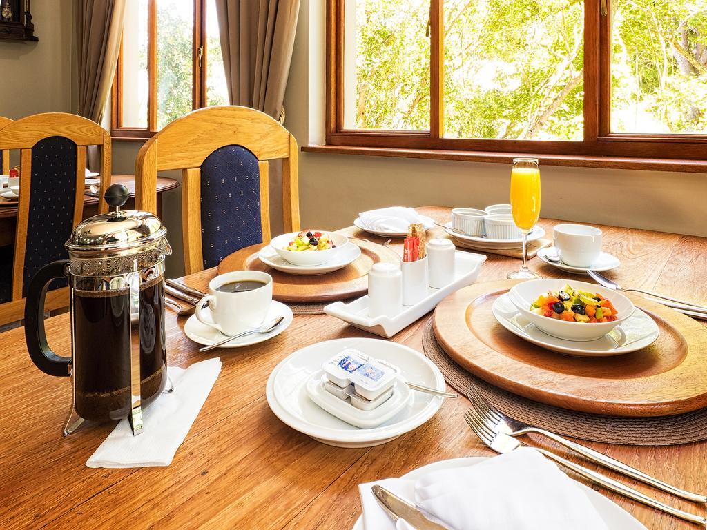 Wilderness Manor Hotel Екстериор снимка