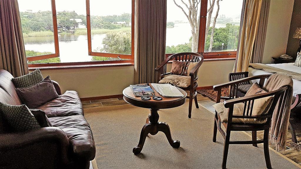 Wilderness Manor Hotel Екстериор снимка