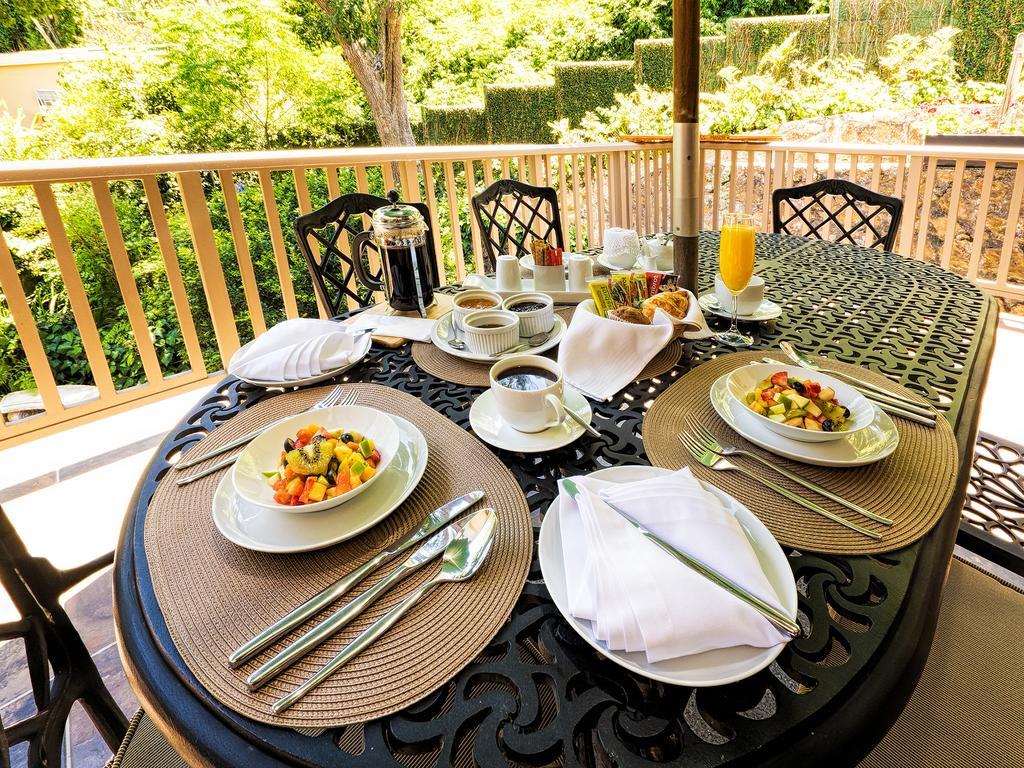 Wilderness Manor Hotel Екстериор снимка